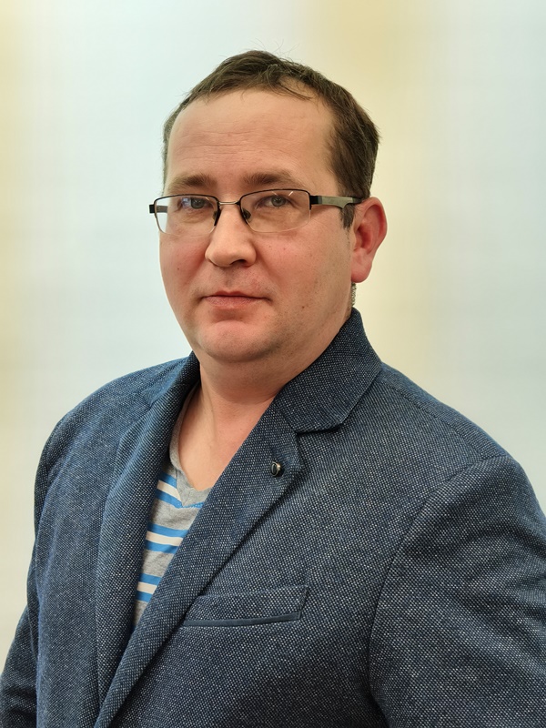 Игошин Михаил Юрьевич.